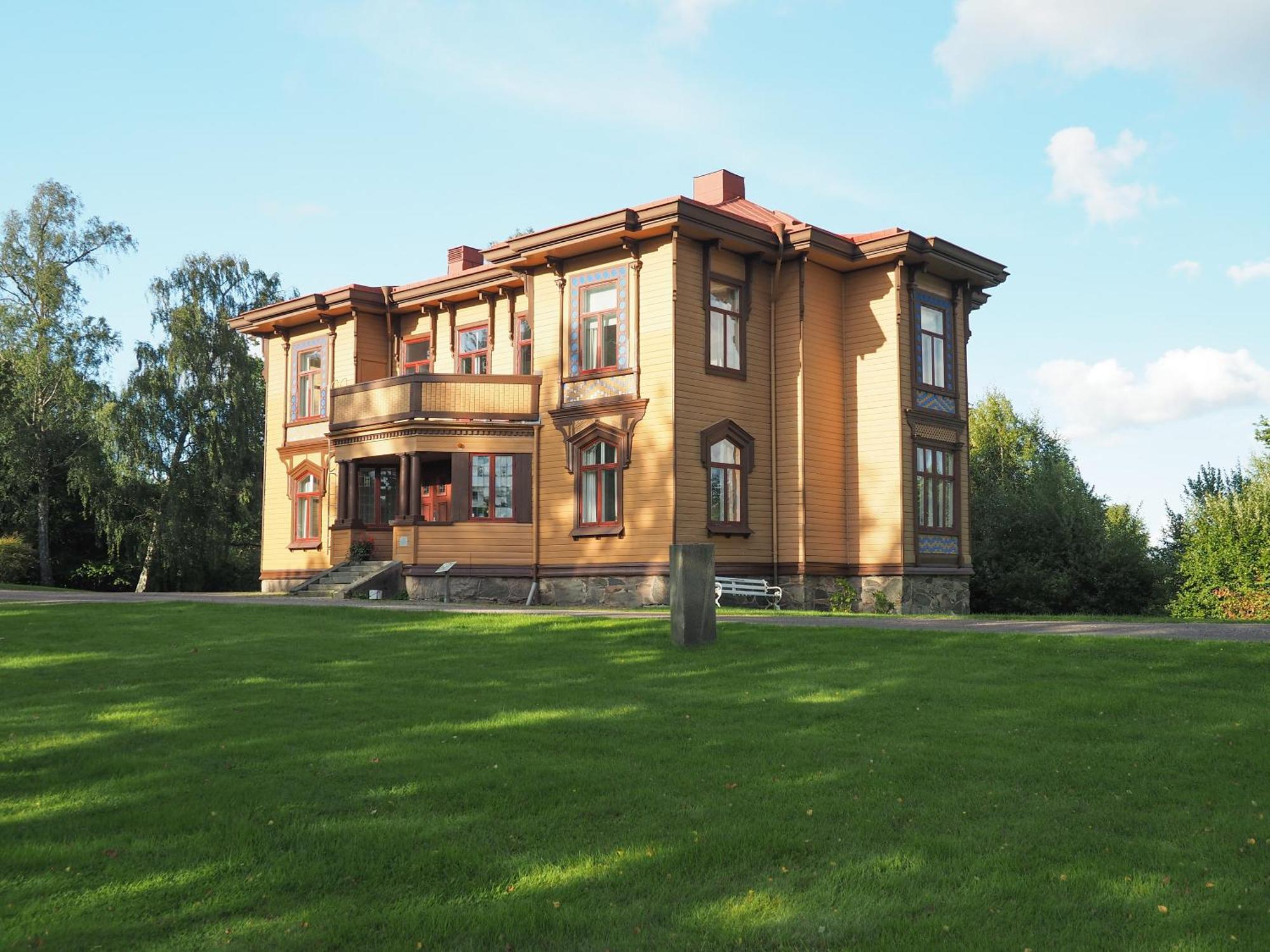 Naeaes Slott Guest House Floda  Bagian luar foto